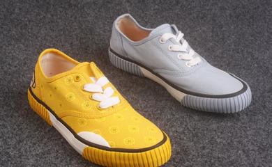 原單大嘴猴女士休閑鞋批發(fā)庫(kù)存解析 外貿(mào)品牌庫(kù)存鞋的市場(chǎng)機(jī)遇